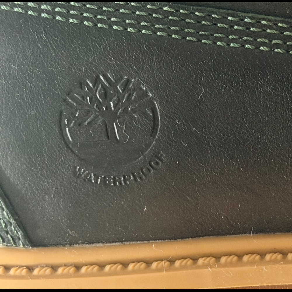 Timberland Dark Green and Brown Platform Boots - Picture 8 of 16